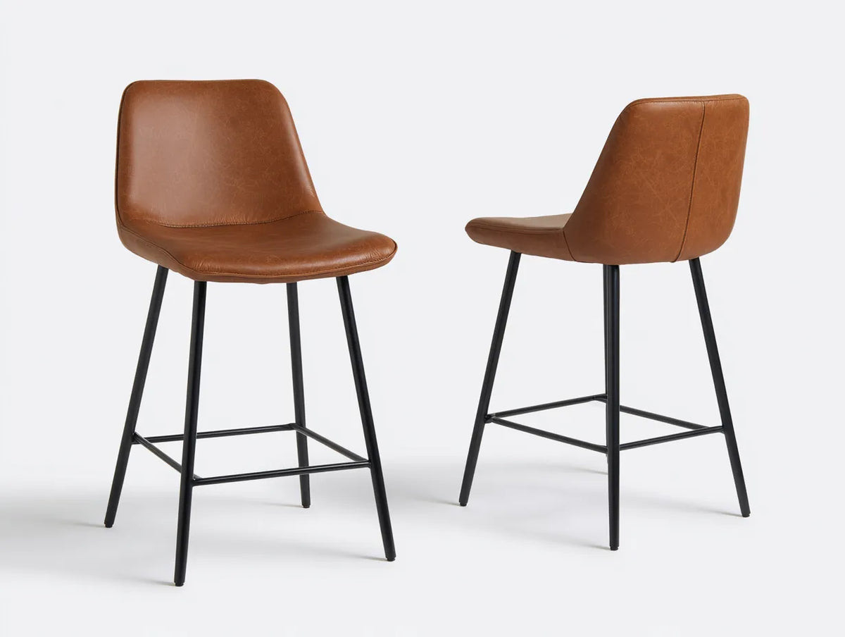 Lot de 2 tabourets de bar 48×51×92 cm – similicuir brun et métal noir – assise enveloppante contemporaine